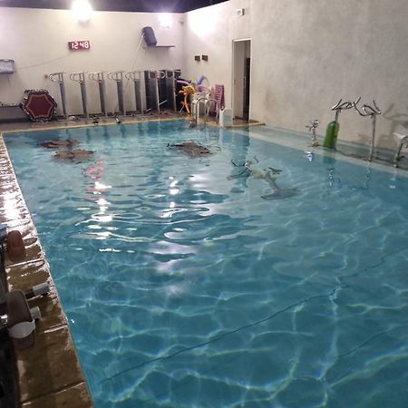 Sci Aquazen Loisirs Detente Saint-Mitre-les-Remparts Kültér fotó