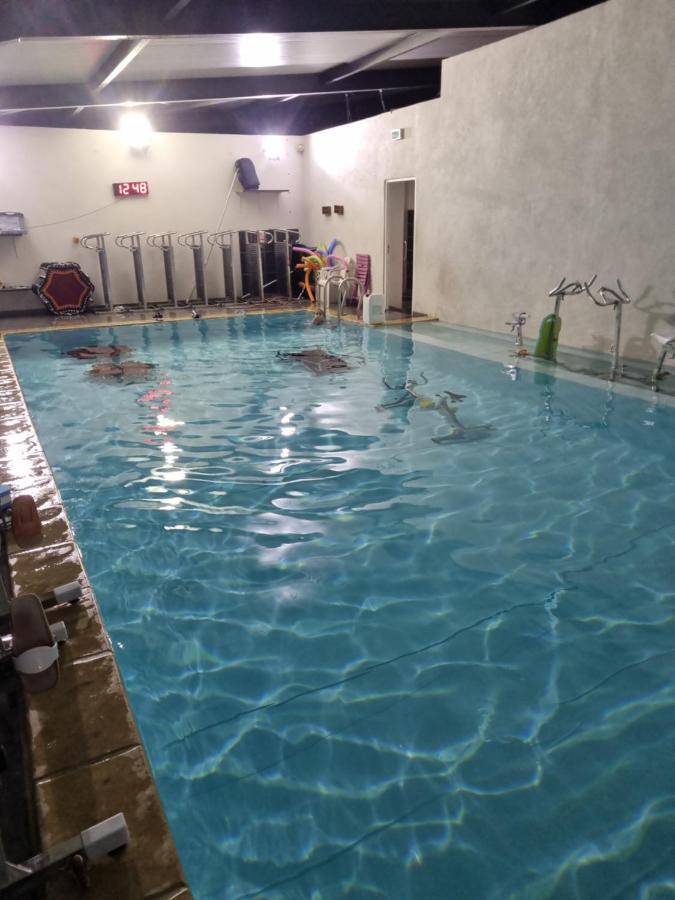 Sci Aquazen Loisirs Detente Saint-Mitre-les-Remparts Kültér fotó